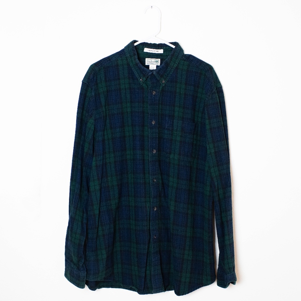 L.L. Bean Slightly Fitted Navy & Green Plaid Cotton Flannel Shirt